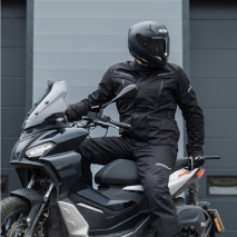 CHAQUETA OXFORD METRO 2.0 NEGRA